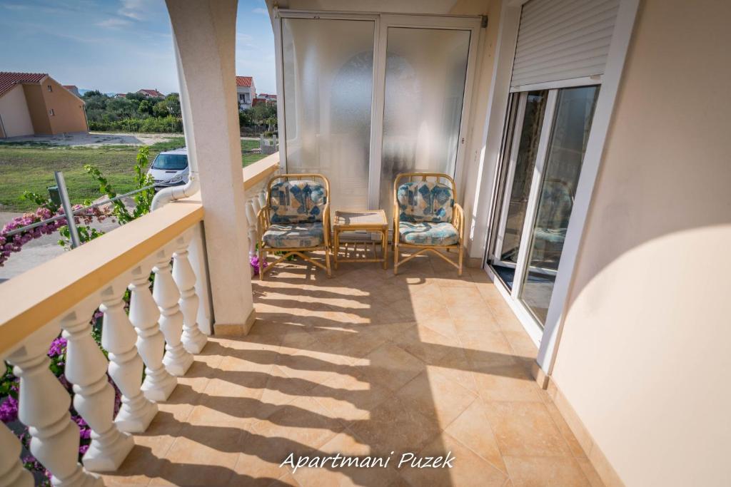 Balkón nebo terasa v ubytování apartmani Puzek