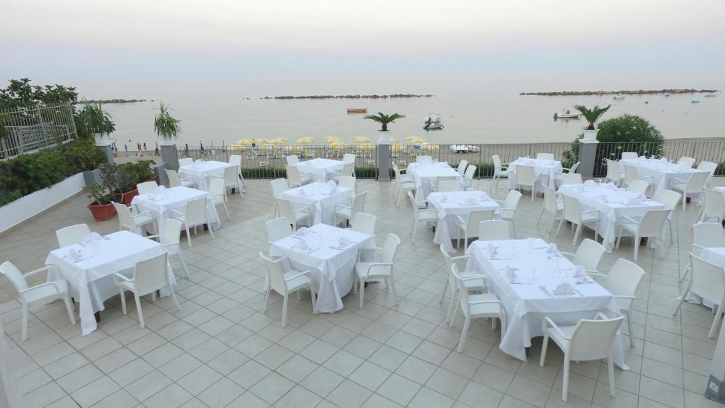 Restaurace v ubytování Hotel Dolce Stella