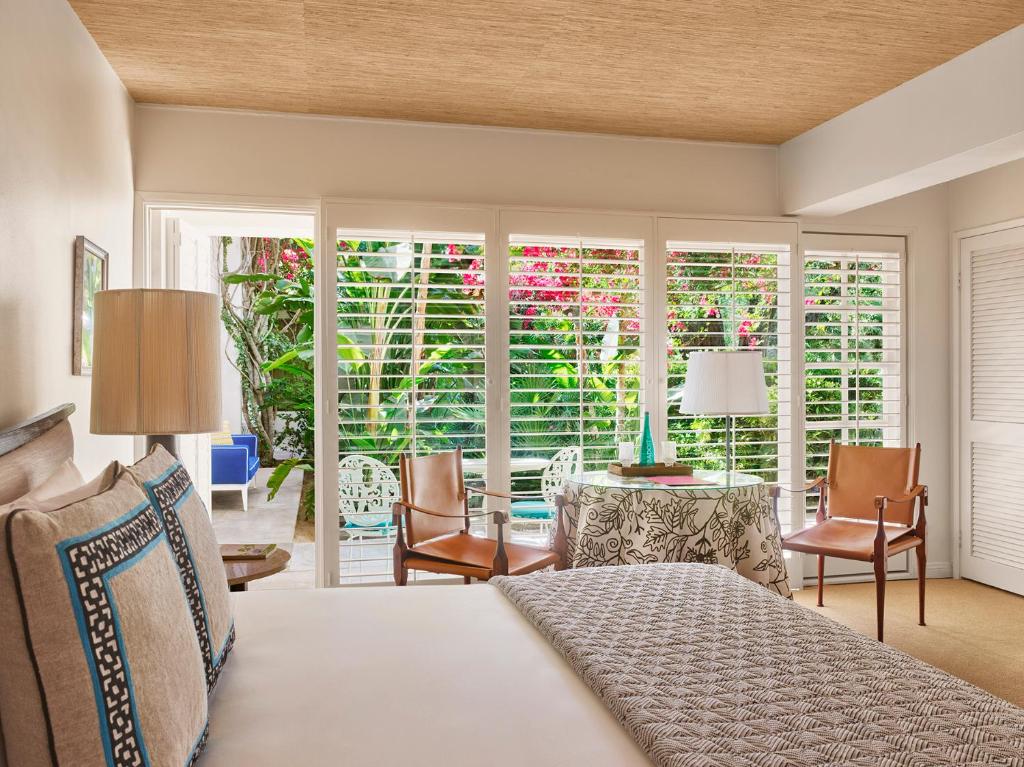 Postel nebo postele na pokoji v ubytování Parker Palm Springs