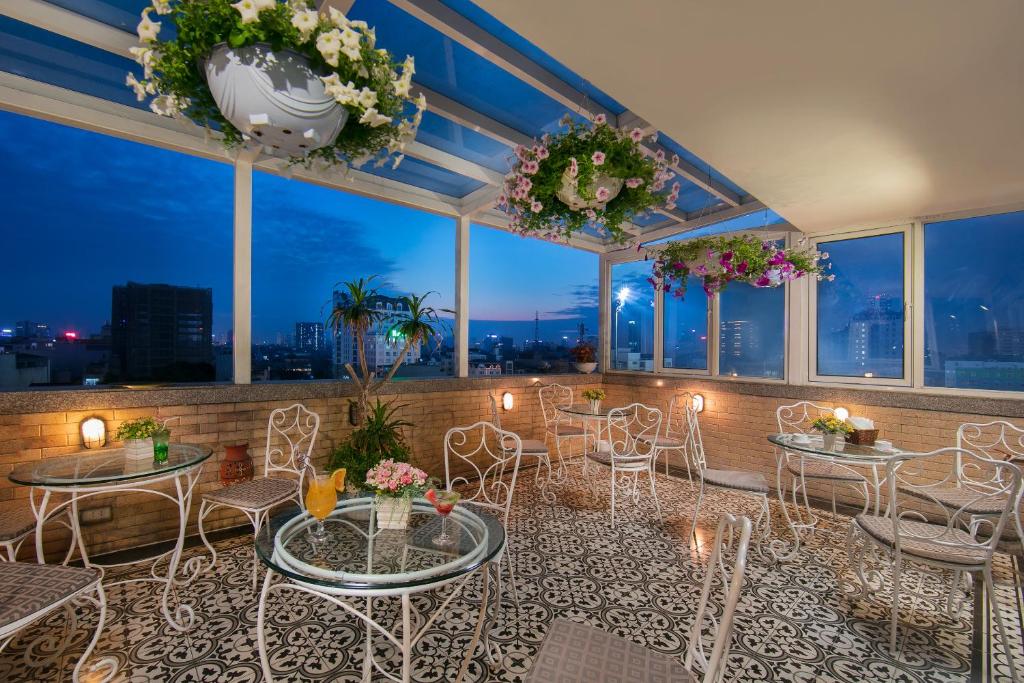 Balkón nebo terasa v ubytování Hanoi Emotion Hotel