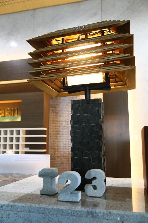 Postel nebo postele na pokoji v ubytování Hotel 1-2-3 Maebashi Mercury