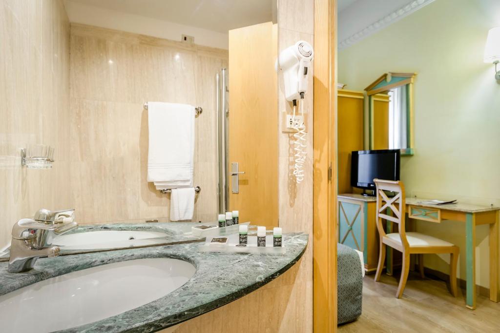 Exe Domus Aurea - Resim 3