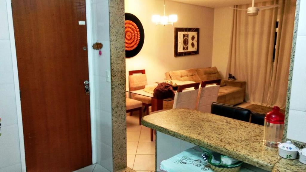  Apartamento dois quartos perto da praia em Jardim Camburi