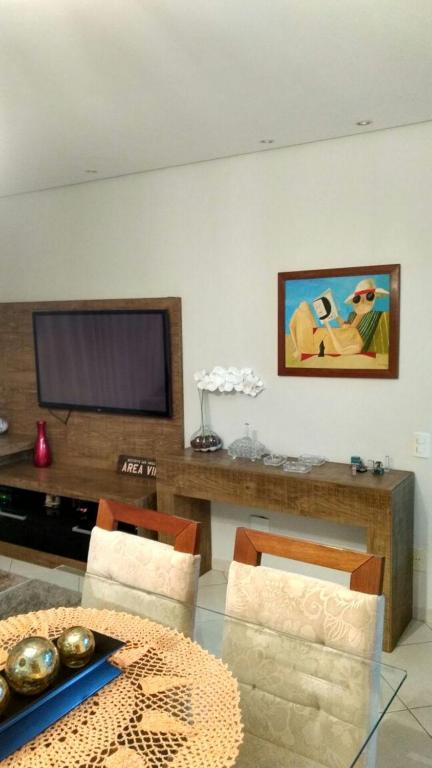  Apartamento dois quartos perto da praia em Jardim Camburi