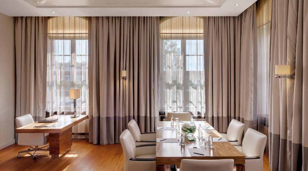 Bilderberg Bellevue Hotel Dresden - Resim 25