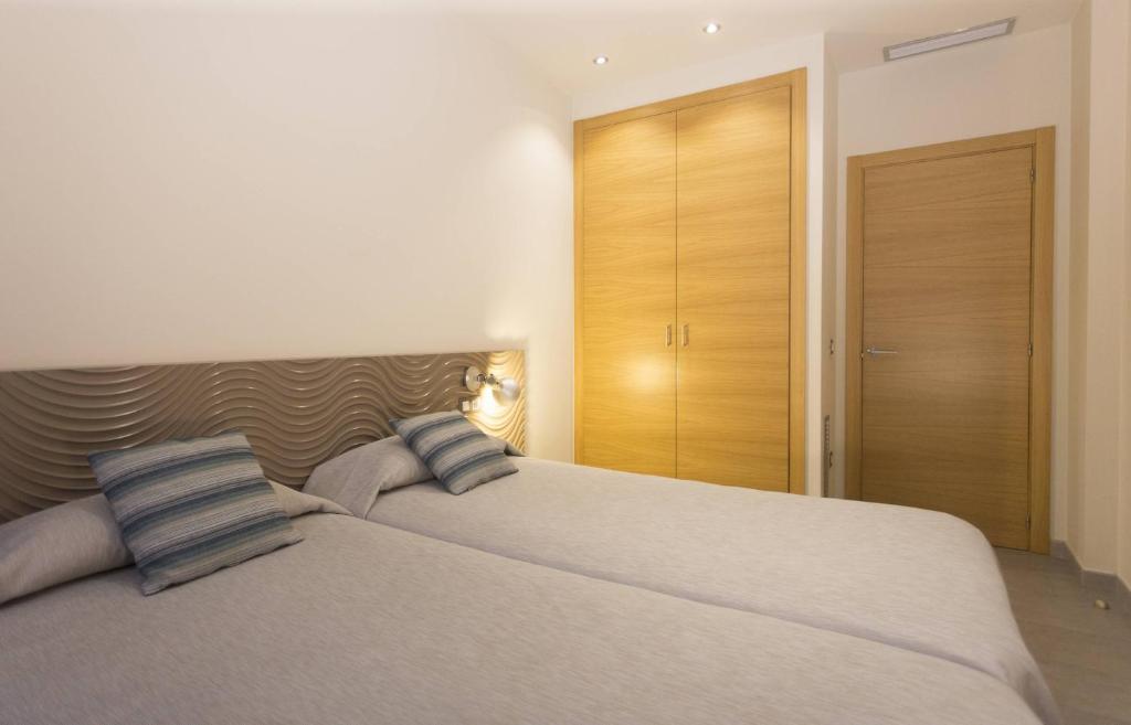Apartaments Terraza Figueres - Apartment - Ground Floor