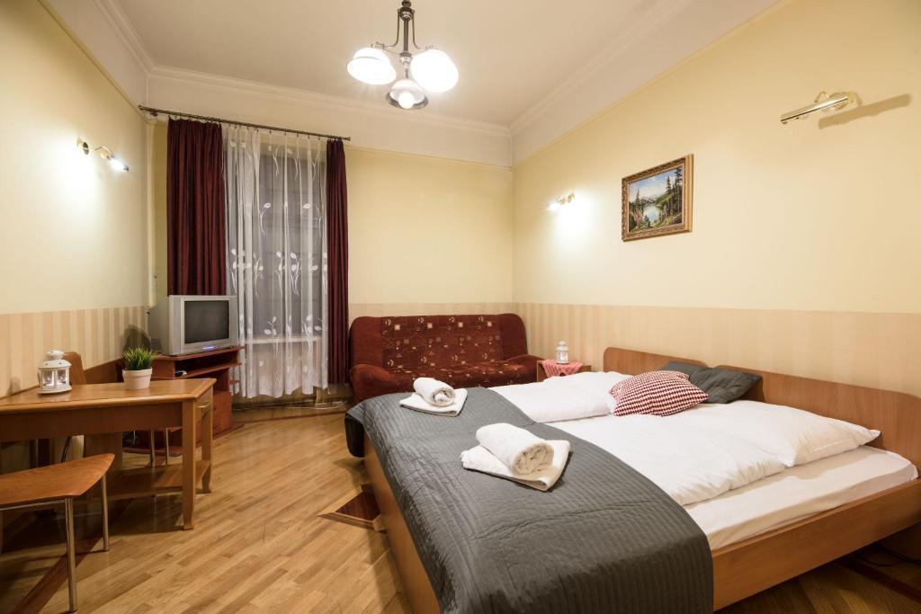 Golden Lion Guest Rooms Szewska 19 - Large Double Room