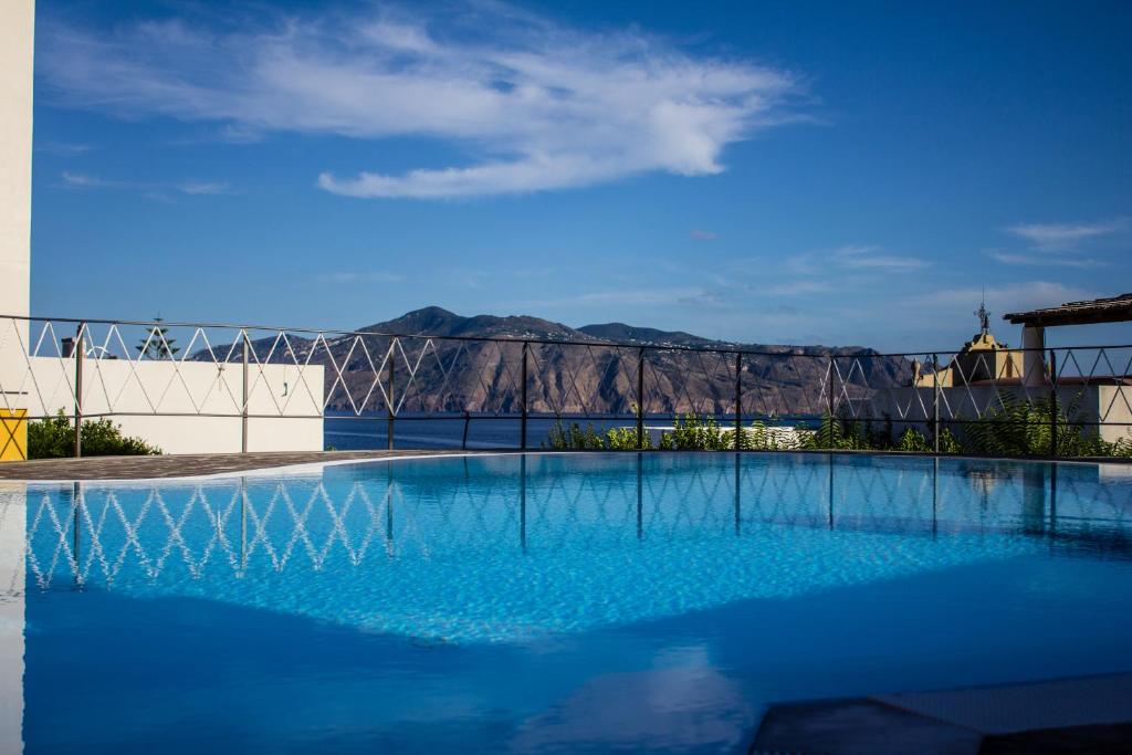 Bazén v ubytování Hotel Arcangelo - Salina nebo v jeho okolí