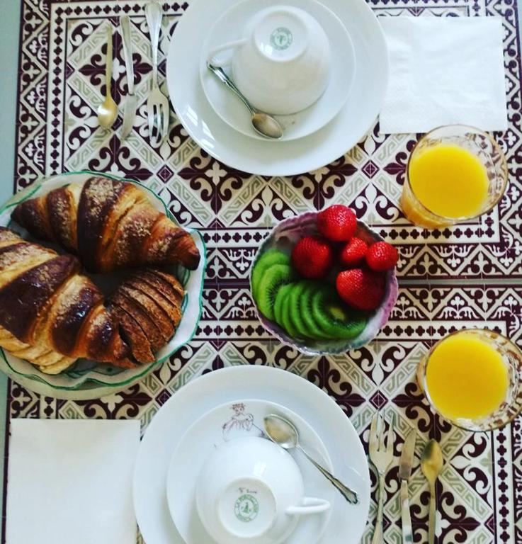 Jedlo v ubytovaní bed & breakfast alebo blízkom okolí