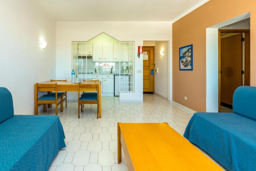 
One-Bedroom Apartment
