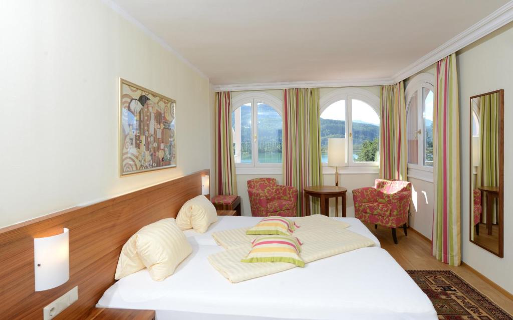 Postel nebo postele na pokoji v ubytování Seehotel Astoria