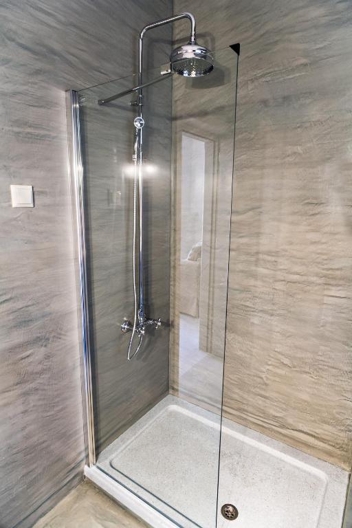 A bathroom at Haones Suites