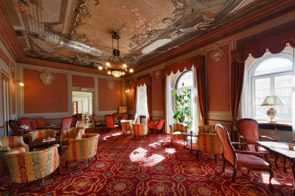 Posezení v ubytování Hotel Eden