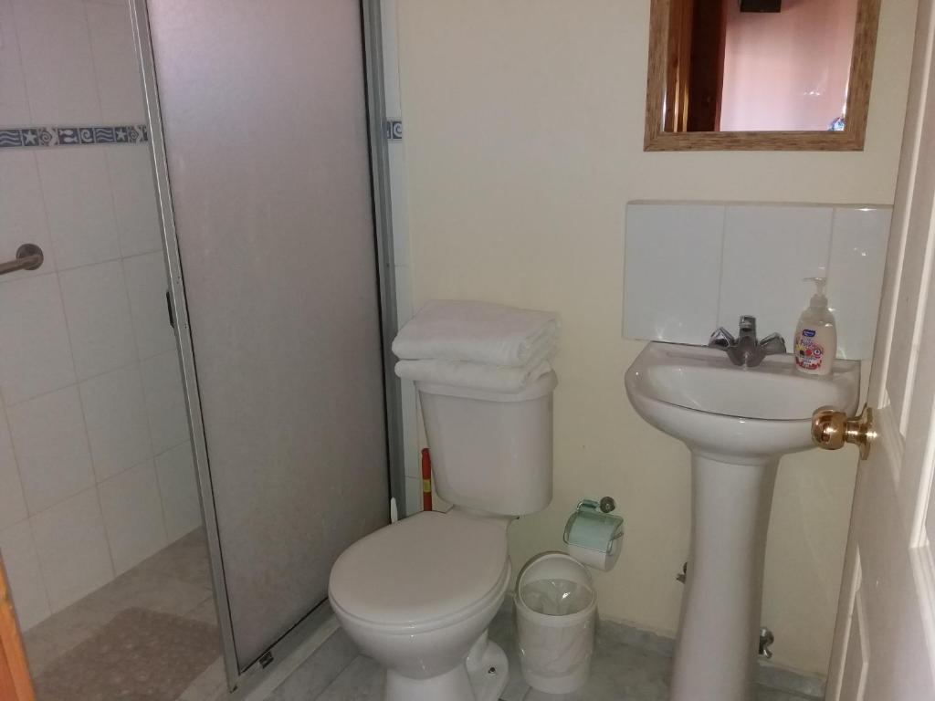 Vannituba majutusasutuses Hostal Balmaceda La Serena