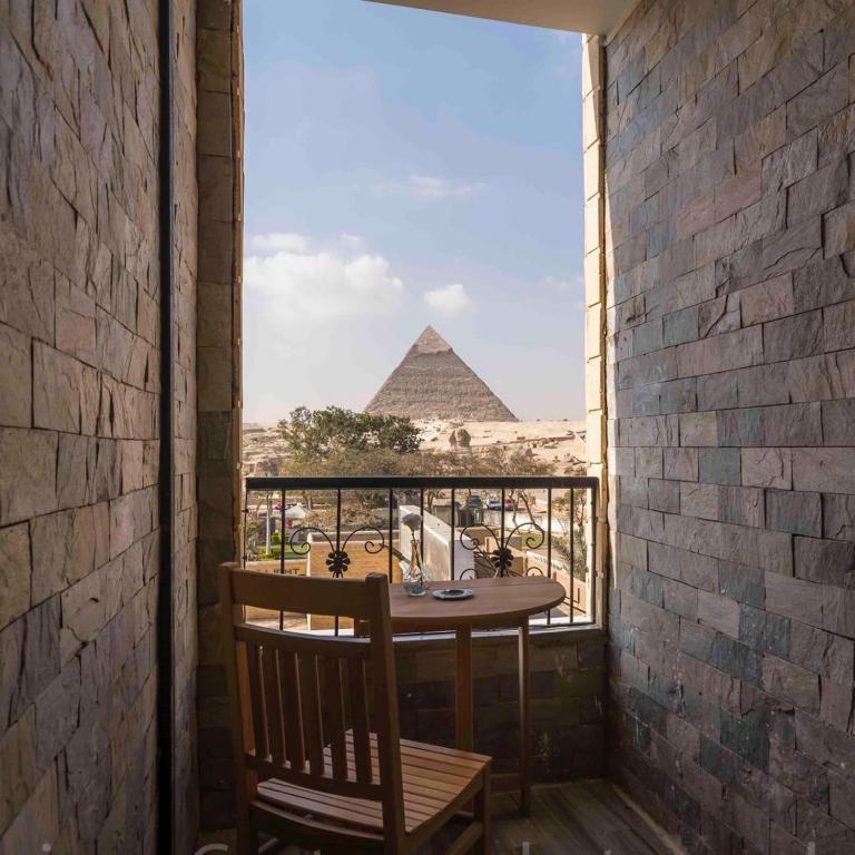 Pyramids View Inn Bed & Breakfast - Two-Bedroom Deluxe Apartment With Balcony