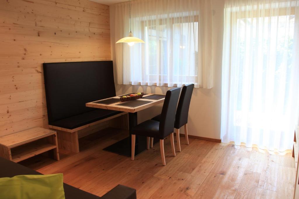 TV a/nebo společenská místnost v ubytování Appartements Mutschlechner