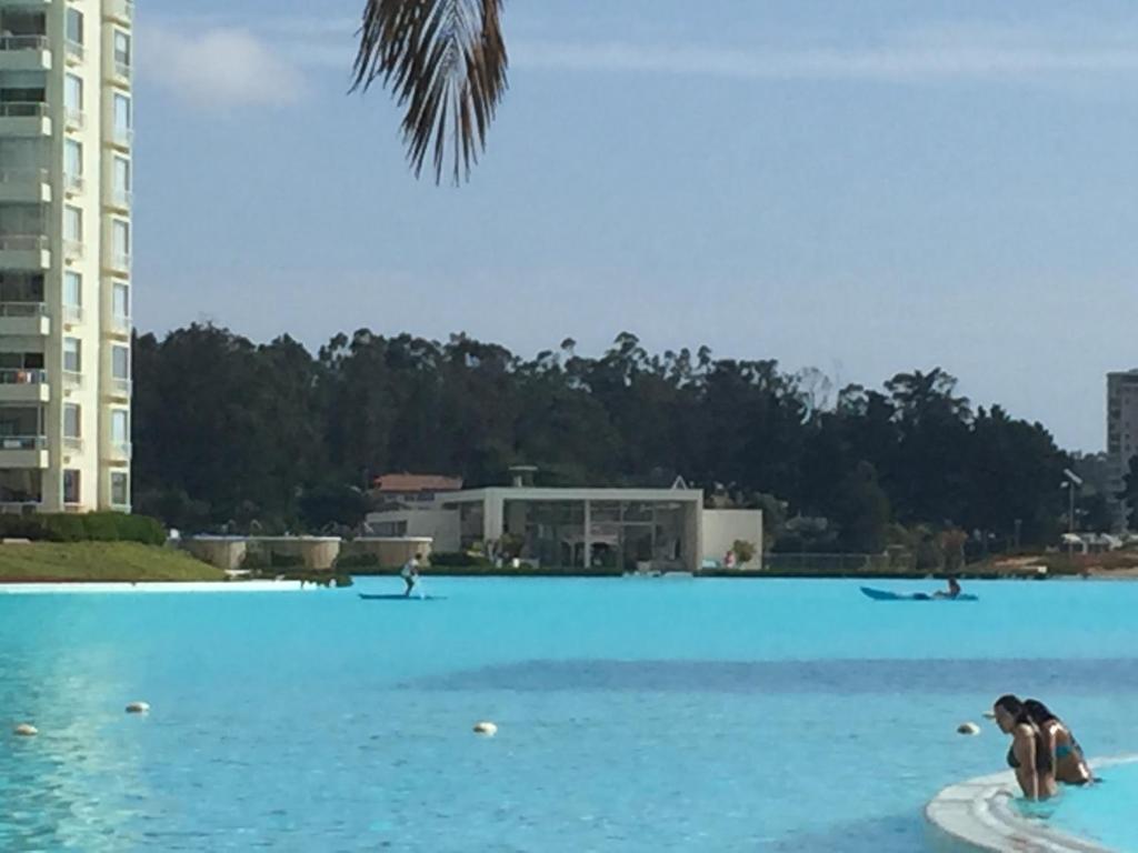 Bazén v ubytování Laguna Bahia 711 Algarrobo nebo v jeho okolí