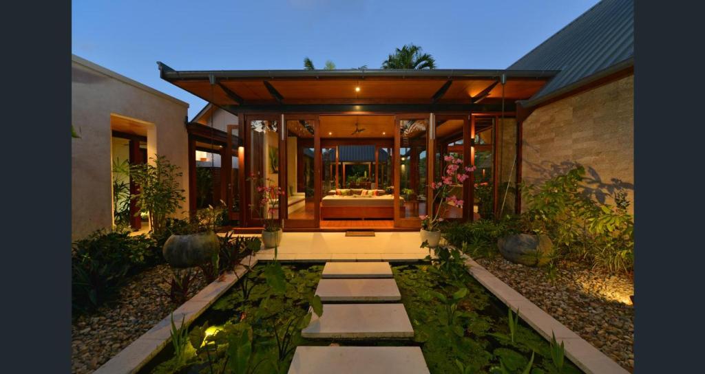 Vườn quanh Niramaya Villas and Spa