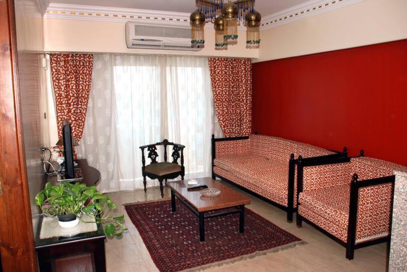 Postel nebo postele na pokoji v ubytování Philae Hotel Aswan