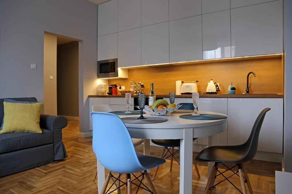 Grey Apartments Kościuszko - 9