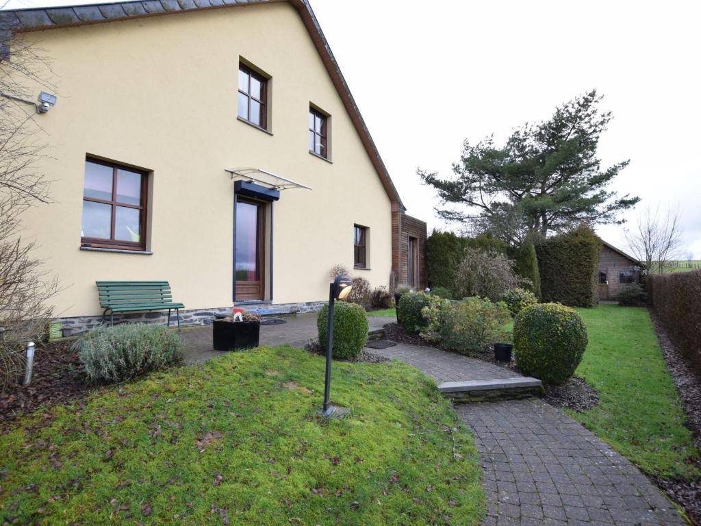Zahrada ubytování Cottage in Ardennes with private terrace