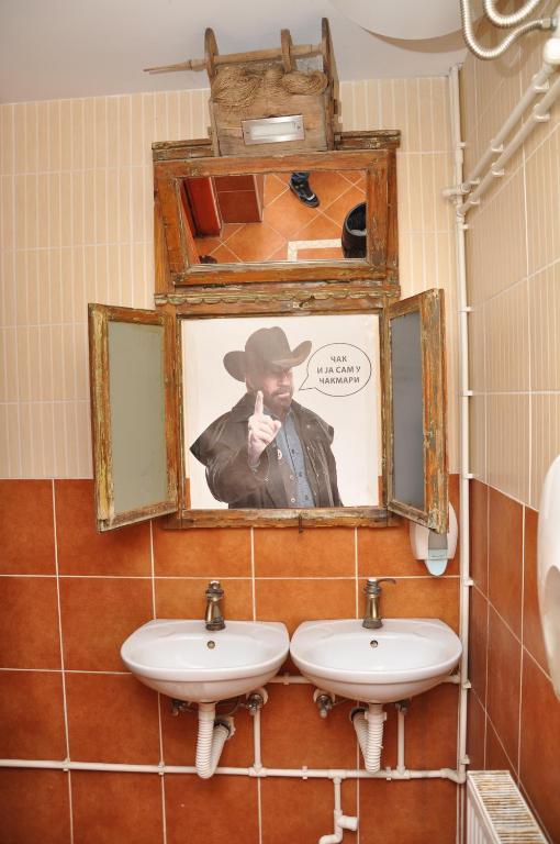 Koupelna v ubytování Inn Cakmara