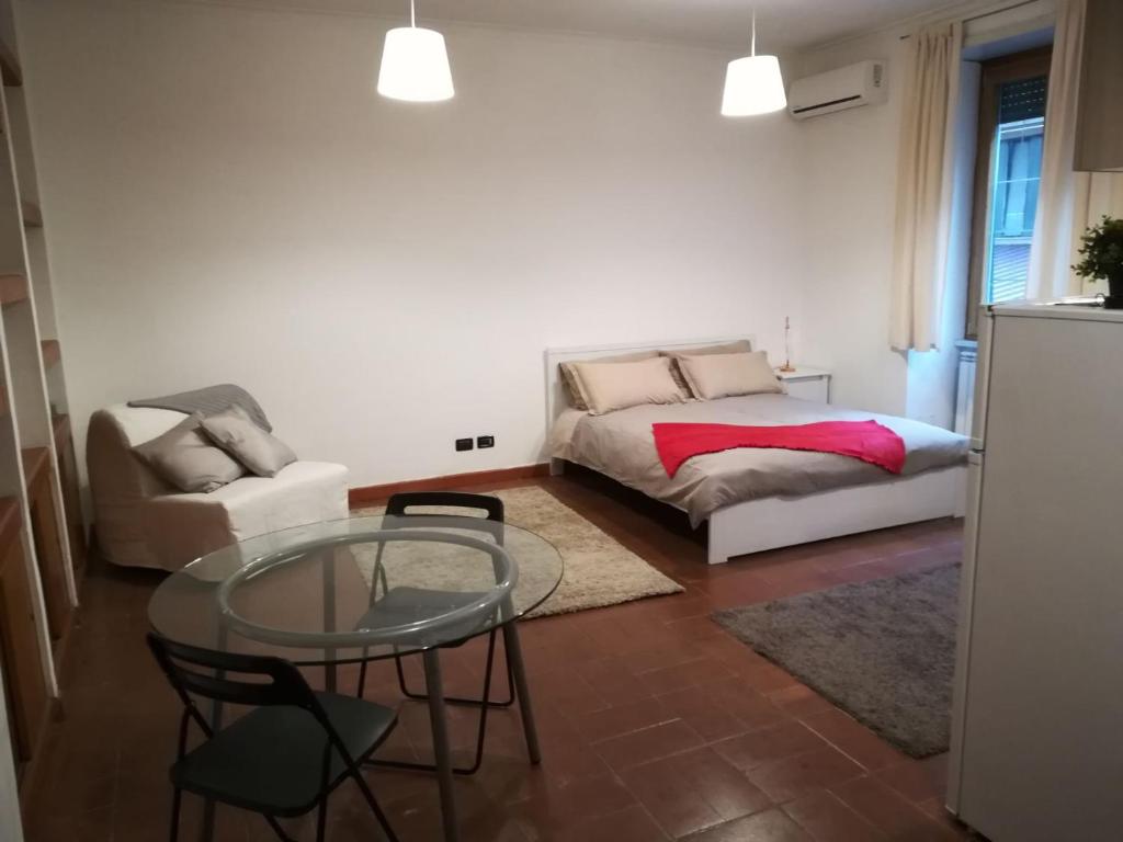 Roma Metro Furio Camillo - Studio Apartment