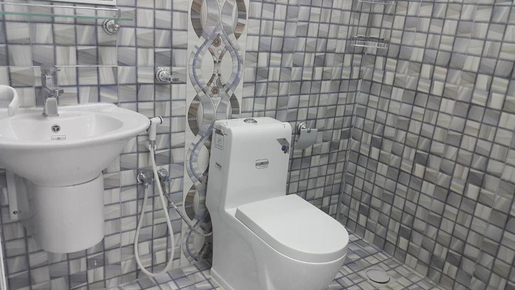 Koupelna v ubytování Dar ALHamra Inn