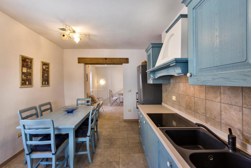 Cucina o angolo cottura di Albergo Diffuso Sutrio Zoncolan