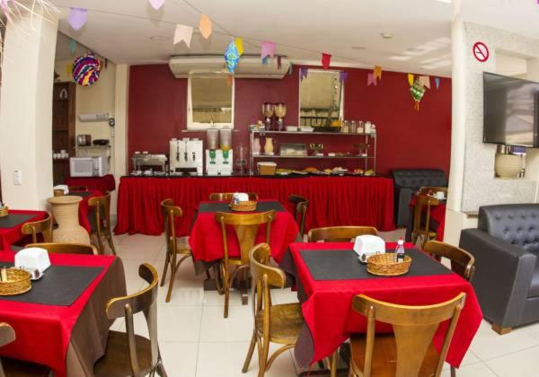  Ara Mar Praia Hotel