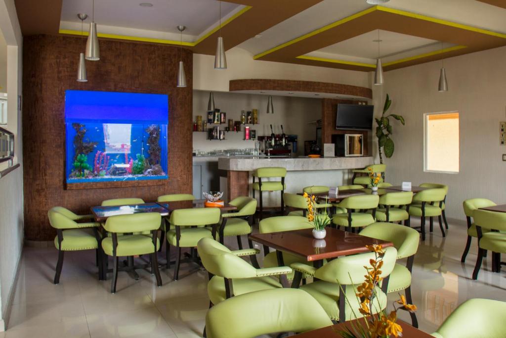 Las Avenidas tesisinde lounge veya bar alanı