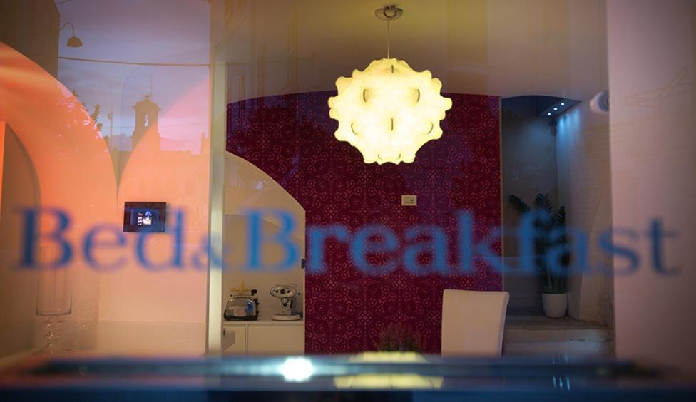 Certifikát, hodnocení, plakát nebo jiný dokument vystavený v ubytování Bed&Breakfast JSuite