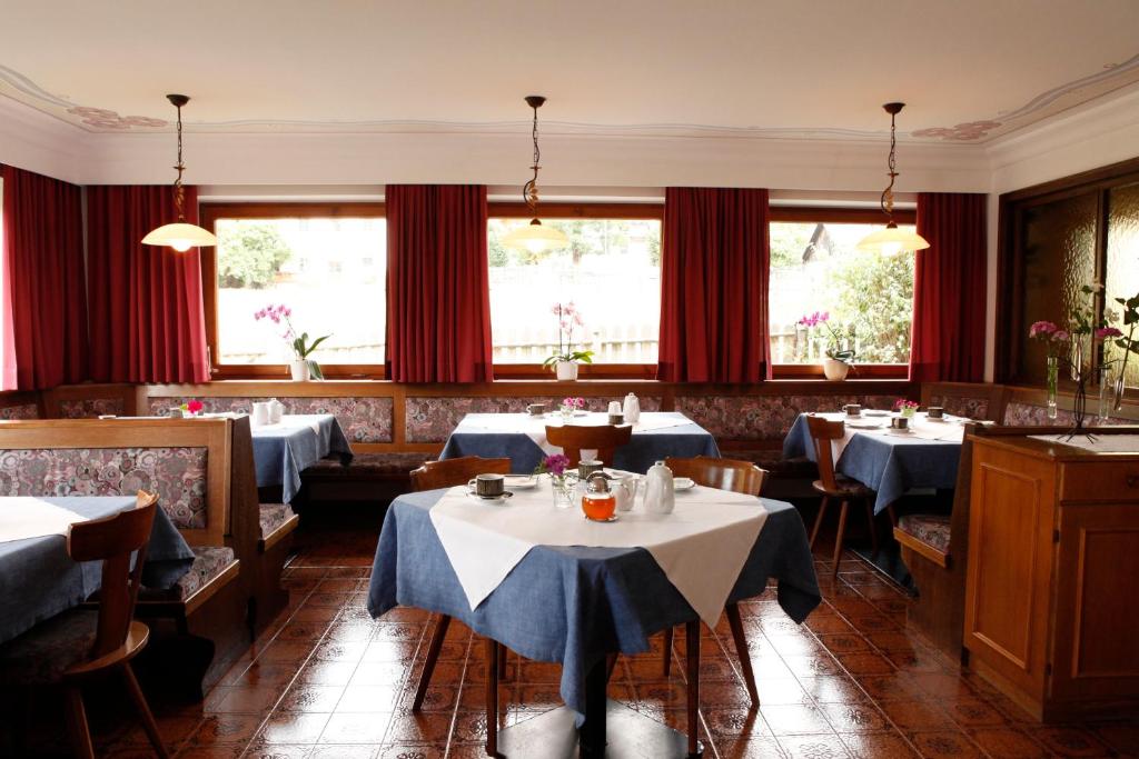 Restaurace v ubytování Garnì Iosc