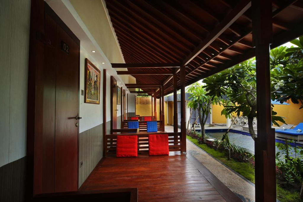 Posezení v ubytování Sari Gili Bungalow