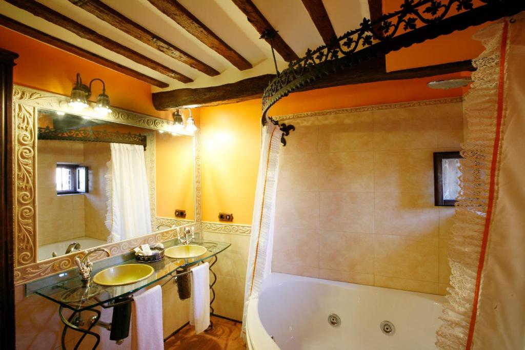 Kúpeľňa v ubytovaní Hotel Boutique Real Casona De Las Amas