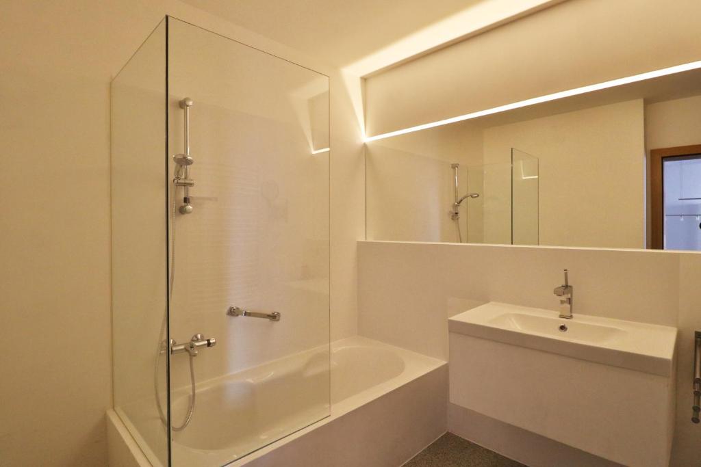 A bathroom at Appartements Christophorus