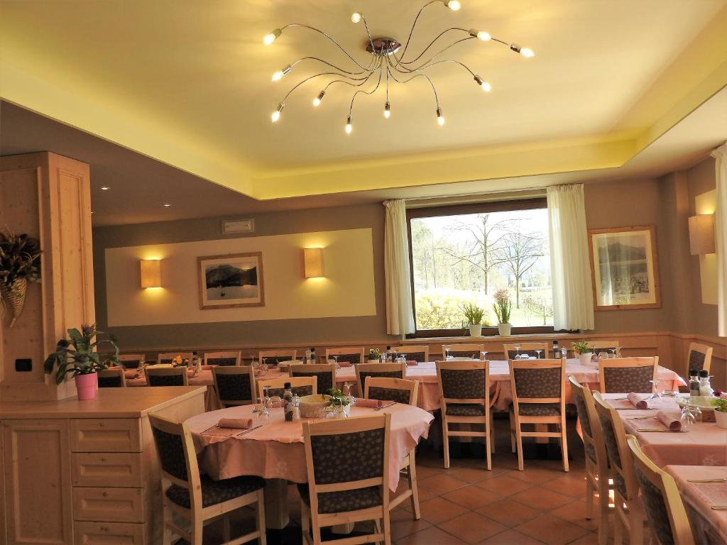 Restaurace v ubytování Albergo Silvana