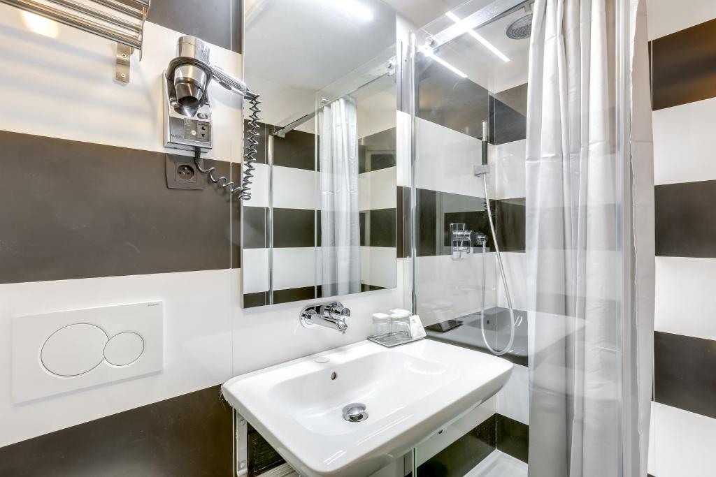 Hotel Opera Maintenon - Resim 24