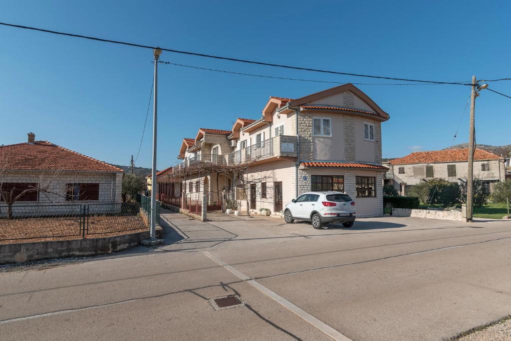 Budova, kde se apartmán nachází