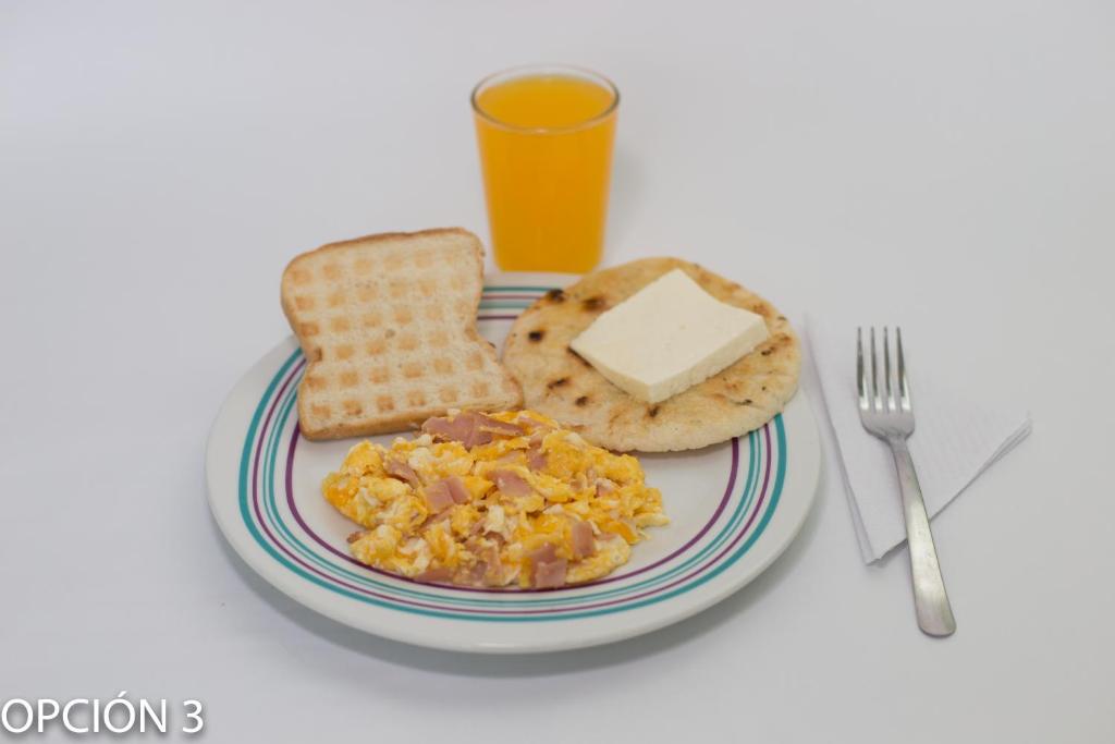 Jídlo v hotelu nebo okolí