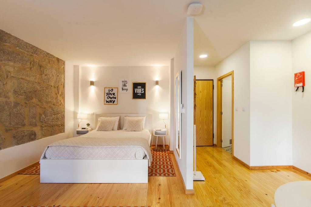 Oporto Local Studios - 