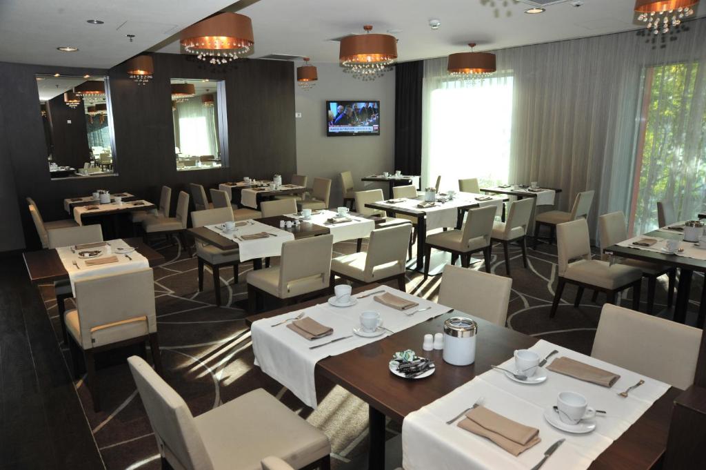 Hotel Ramada Pitesti - Resim 14
