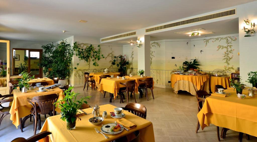 Restaurace v ubytování Hotel San Luca