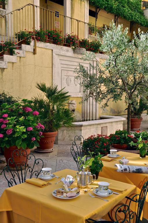 Zahrada ubytování Hotel San Luca