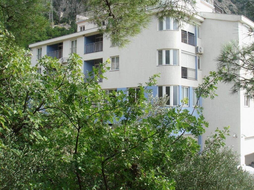 Budova, v ktorej sa hotel nachádza