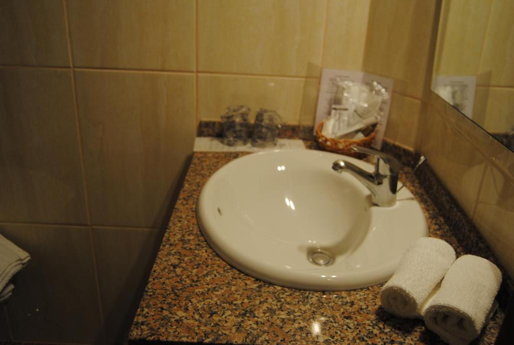 Hotel Peninsular- Porto - Resim 21