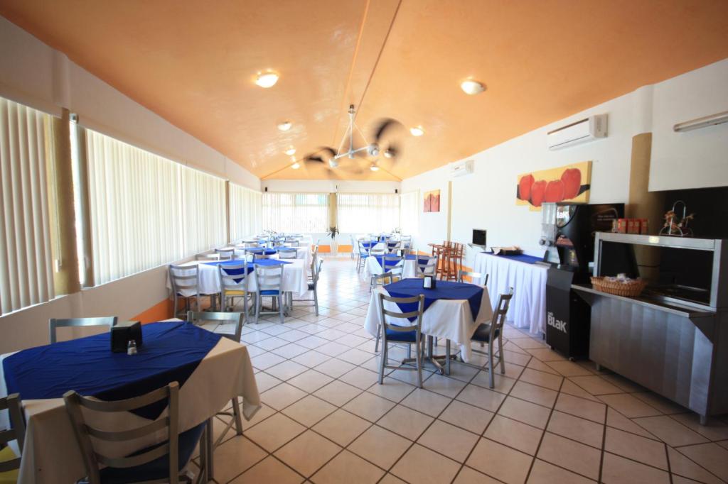 Restaurace v ubytování Hotel Splash Inn