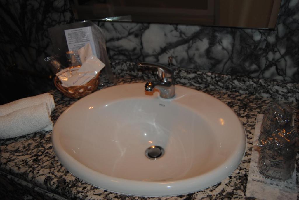 Hotel Peninsular- Porto - Resim 24