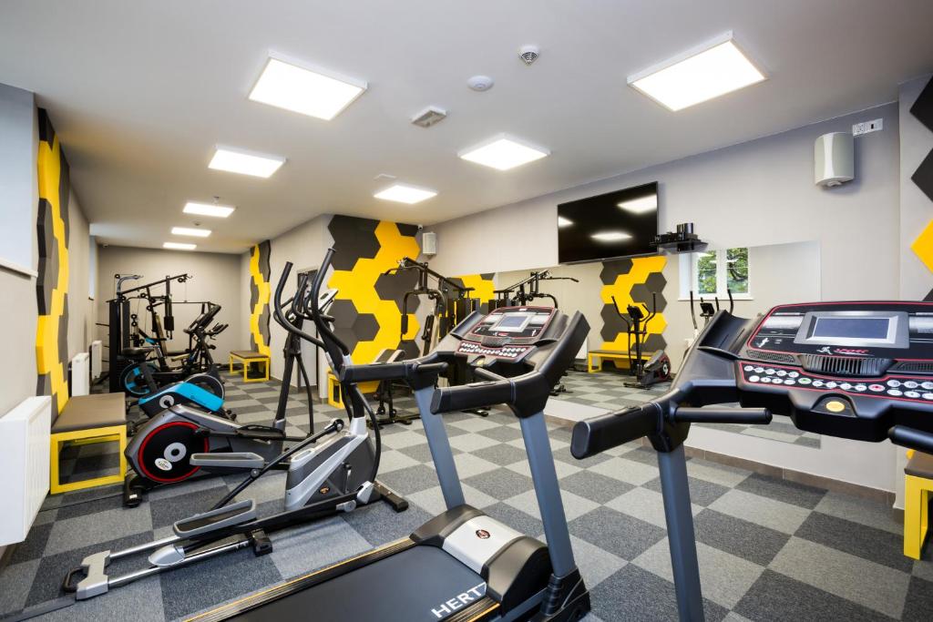 Posilňovňa alebo fitness centrum v ubytovaní Apartamenty Bystra