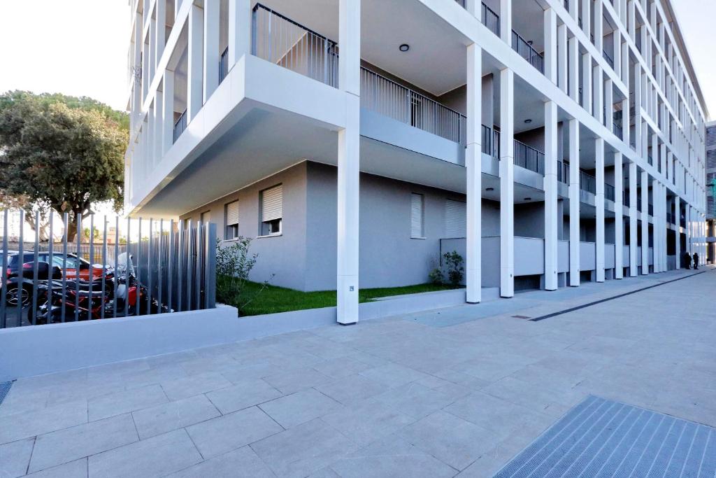 Budynek, w którym mieści się apartament